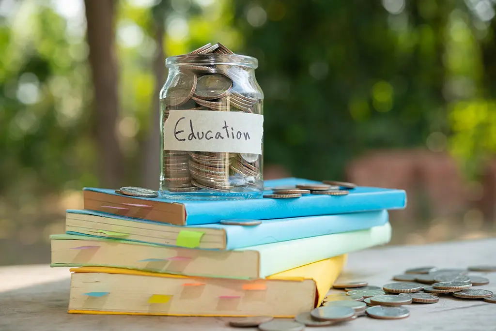 BofA warns of delinquencies as student loan payments resume